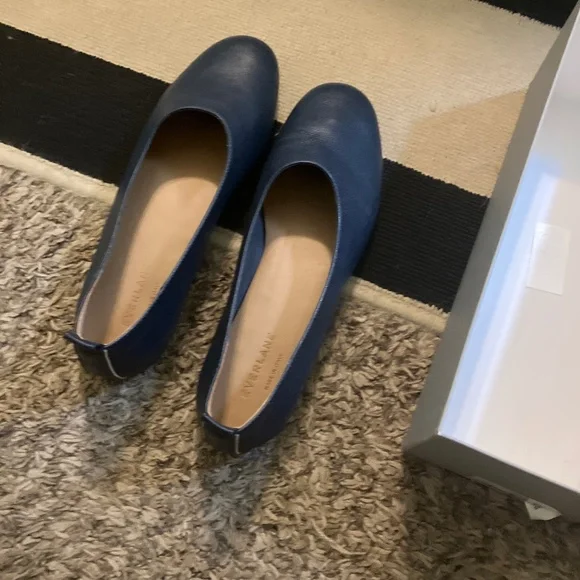 Everlane Narrow Italian leather day glove, size 11, navy - Picture 1 of 4